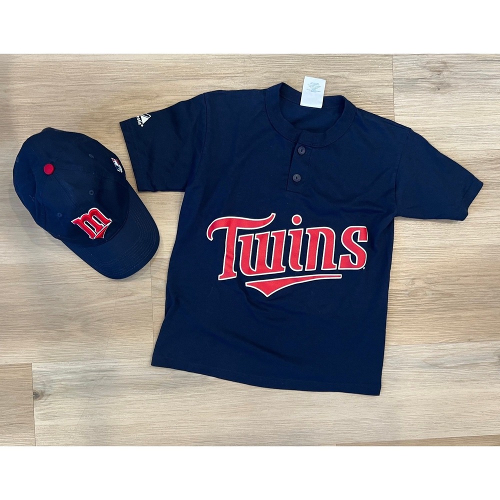 MLB Minnesota Twins‎ Youth Shirt and Adjustable Hat - Size Medium